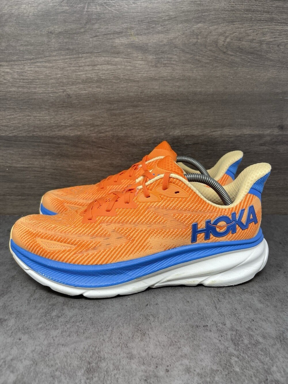 HOKA Clifton 9 Vibrant Orange Impala Size 9.5 Mens Running Shoes Sneakers